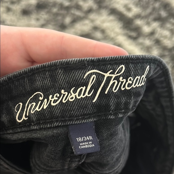 Universal Thread Black Jean Shorts Cut-Off Style - Picture 2 of 6